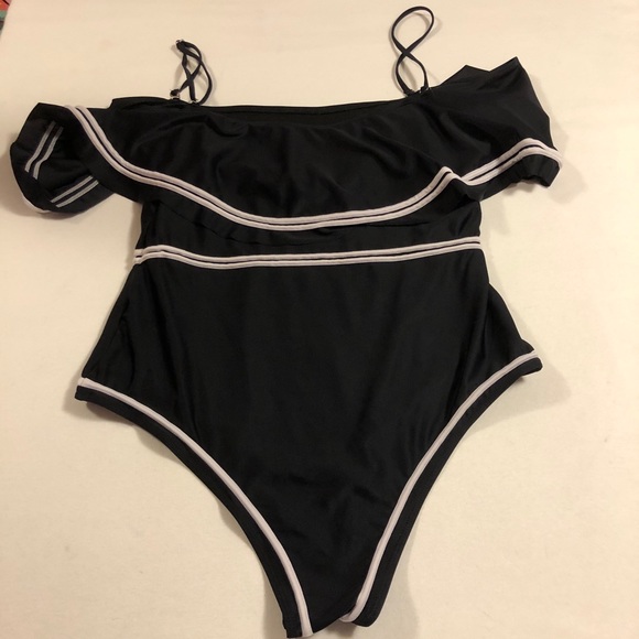 Striped off the shoulder one piece swimsuit - Picture 6 of 10